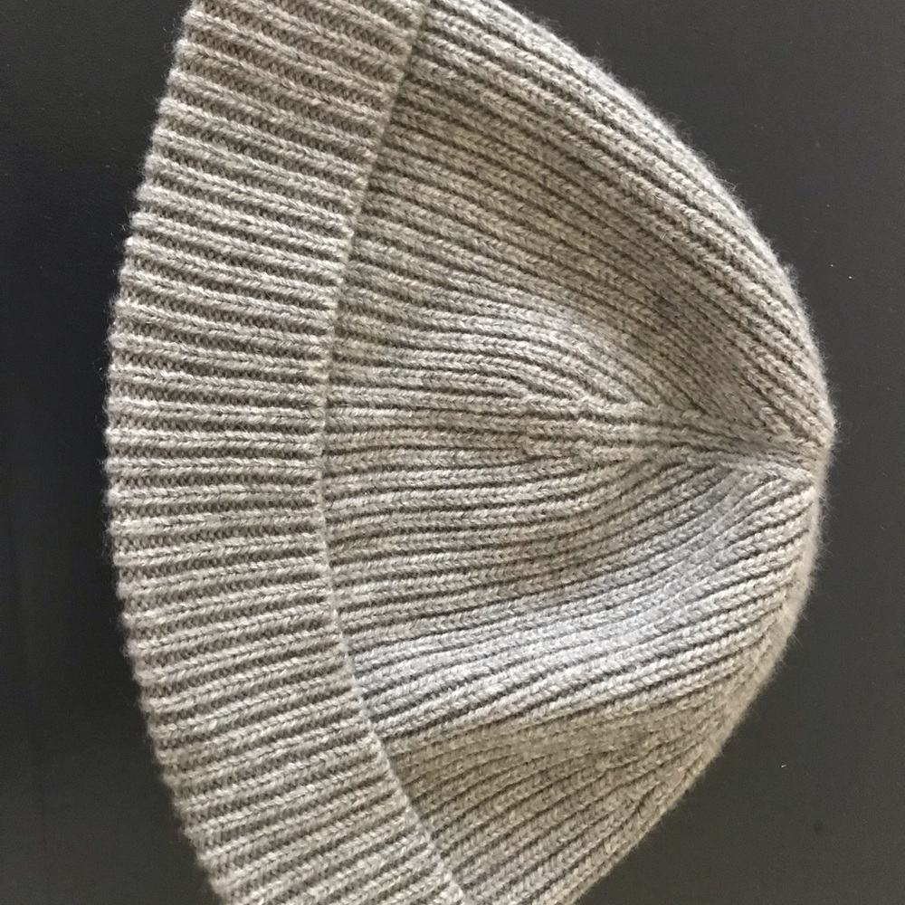 Neiman Marcus brand Cashmere men’s beanie , perfect condition